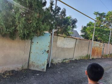 Долгосрочная аренда домов: 50 м², 3 комнаты, Утепленный, Парковка, Забор, огорожен