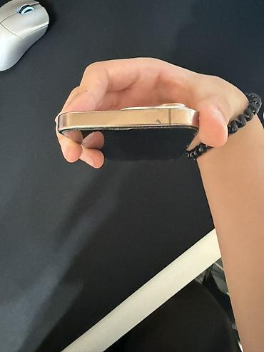 apl: IPhone 16 Pro, Б/у, Золотой, Защитное стекло, 83 % — 2