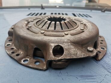 Auto delovi: Korpa kvačila Lada Karavan, Lada Niva 1.6 i stariji modeli Lada broj — 2