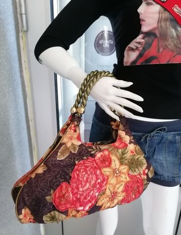 torba river island: Tašna Unikat model
Uvoz Francuska