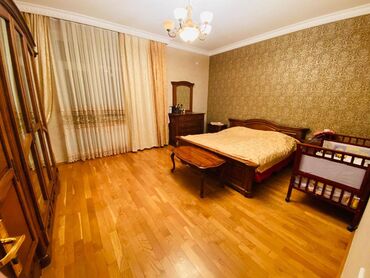 Yeni tikili: 3 otaqlı, Yeni tikili, m. Memar Əcəmi, 115 kv. m — 2