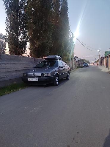 Volkswagen Passat: 1993 г., 1.8 л, Механика, Газ, Седан