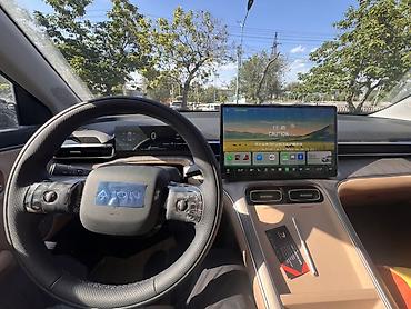tesla model x: Легковое авто, Пункт назначения: Бостери, Количество мест: 5, Лицензия №: 1223321 — 2