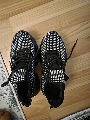 torlu qadın krossovkaları: Qara rəngli parıltılı idman ayaqqabısı - Üst hissə: Qara tekstil — 3