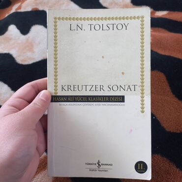5 qepiklik aliram: Tolstoy Sonat kitabını 5 manata satıram.Real almaq isteyenler