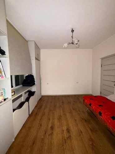 вторичное жилье: 1 комната, 27 м², Индивидуалка, 2 этаж, Косметический ремонт