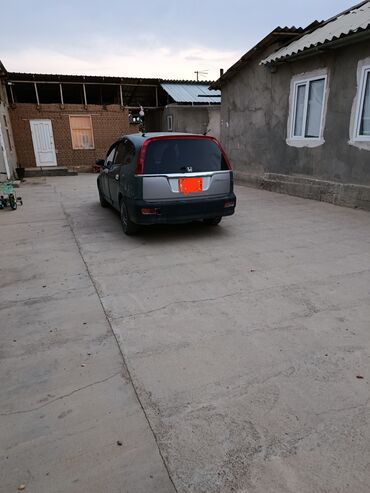 чехол на эстиму: Honda Stream: 2001 г., 1.7 л, Механика, Бензин, Минивэн
