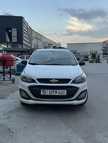 Chevrolet Spark: 2020 г., 1 л, Автомат, Бензин, Хэтчбэк