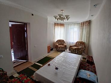 Продажа коттеджей и домов: Продается дом с двором и хозпостройками участок 4 соток рядом ходит — 9