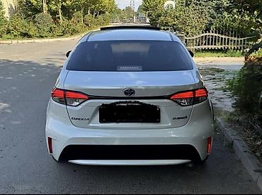 Toyota: Toyota Corolla: 2020 г., 1.8 л, Вариатор, Гибрид, Седан — 10