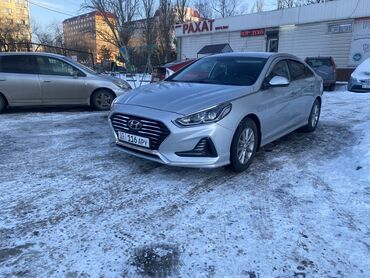 санта нюрайс: Hyundai Sonata: 2018 г., 2 л, Автомат, Газ, Седан