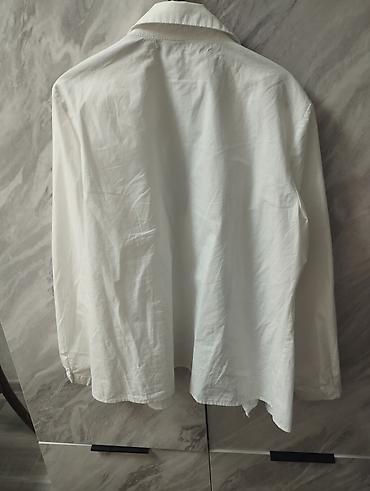 Рубашки: Женские рубашки, размер 42-44,,S. Первое фото на 44 оверсайз, может — 4