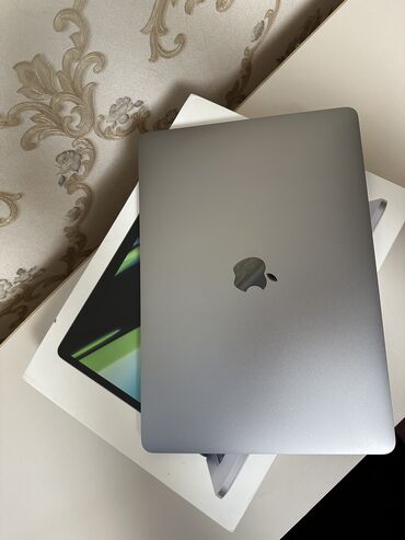 macbook m1 2020: Ноутбук, Apple, 8 ГБ ОЗУ, Apple M1, 13.3 ", Б/у, Для несложных задач, память SSD
