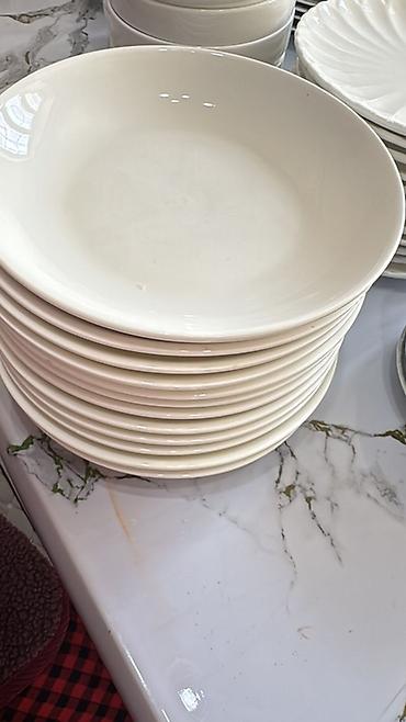 Наборы посуды: Набор белой посуды из керамики/фарфора в классическом минималистичном — 3