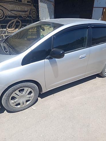 bugatti veyron: Honda Fit: 2010 г., 1.5 л, Автомат, Бензин, Хэтчбэк — 2