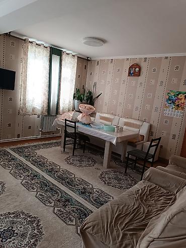 Продажа коттеджей и домов: Продам хороший добротный дом в хорошие руки,участок 5сотых, фактически — 12