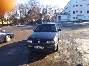 голф 4 1 6: Volkswagen Golf: 1992 г., 1.8 л, Механика, Бензин, Хэтчбэк