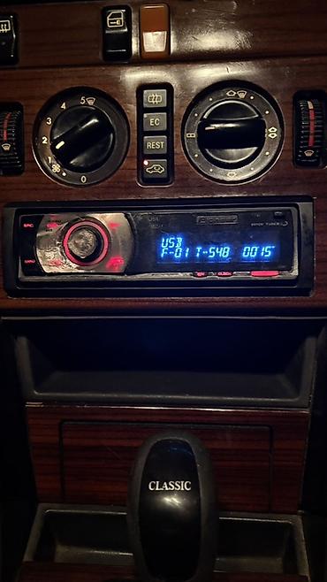 iphone x mikrafon: Pioneer avtomobil maq - Model: Pioneer (1-DIN panel) - Girişlər: USB — 1