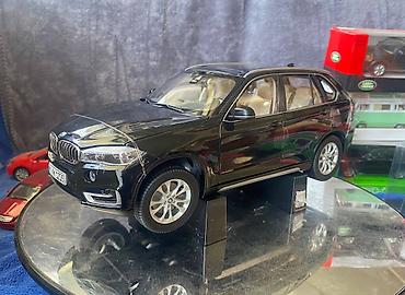 Avtomobil modelləri: Коллекционная модель BMW X5 F15 sapphire black 2012 Paragon Models — 7