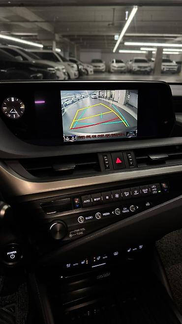 Lexus: Lexus ES: 2019 г., 2.5 л, Гибрид — 13