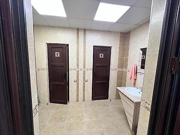 Продажа офисов: Продажа офисов 275 м², С ремонтом, С мебелью, Многоэтажное здание, Цокольный этаж этаж — 17