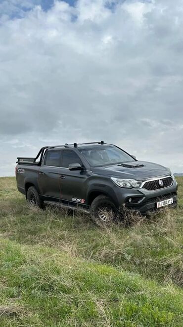 срочно продаю в связи с переездом: Ssangyong Rexton: 2019 г., 2.2 л, Типтроник, Дизель, Пикап