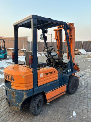 Погрузчики: Погрузчик, Toyota, Колесный, Вилочный — 9