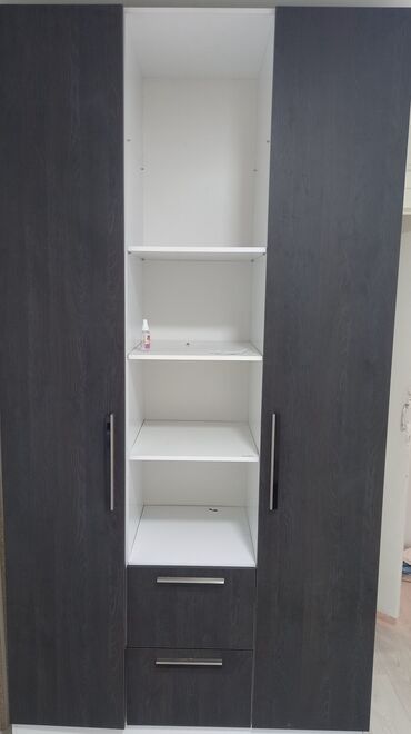 мебель шкафы бу: Шкаф, Уктоочу бөлмө үчүн, Колдонулган