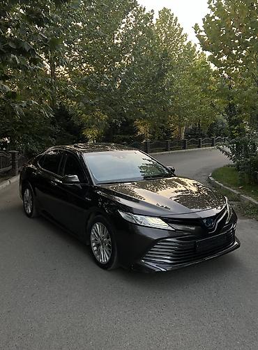 Toyota Camry: 2020 г., 2.5 л, Автомат, Гибрид