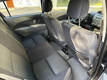 ун басандаткыч: Daihatsu : 2010 г., 1 л, Кол менен иштөөчү, Бензин, Хетчбек — 3