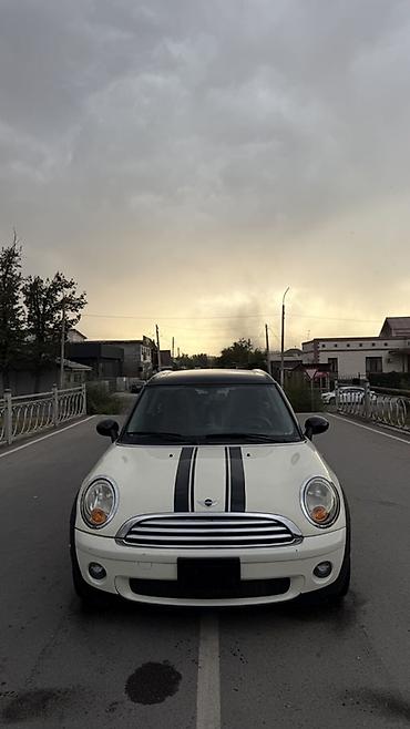 машина срочно: Mini Cooper Clubman: 2010 г., 1.6 л, Автомат, Бензин, Универсал — 1