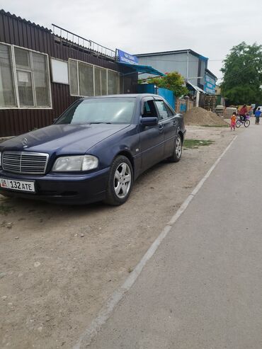 урунган машина: Mercedes-Benz C-Class: 1998 г., 1.8 л, Механика, Бензин, Седан