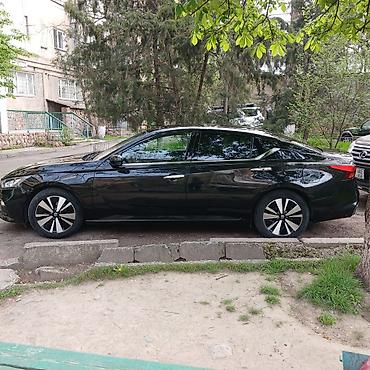 Nissan: Nissan Altima: 2021 г., 2 л, Вариатор, Бензин, Седан — 4