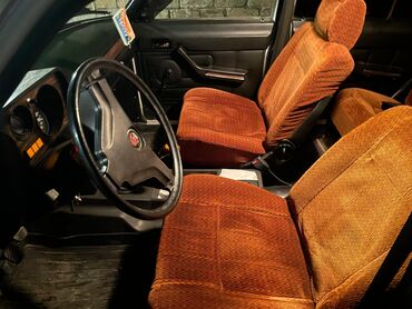 QAZ: QAZ 31029 Volga: 2.4 l | 1994 il 16000 km Sedan — 2