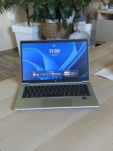lap top: Intel Core i7, 32 GB OZU, 13.5 " na lalafo.rs lap top: Intel Core i7, 32 GB OZU, 13.5 "