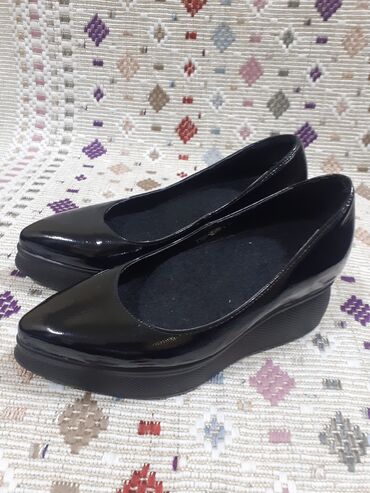 зеленые туфли: GARA LAK (lakirovka ) AYAGGABİ ÖLCÜ 38 EBDİRİM 5 man