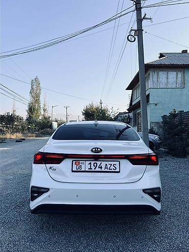 byd e3: Kia Cerato: 2021 г., 1.6 л, Вариатор, Бензин, Седан — 6
