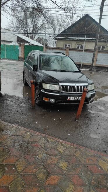 Mitsubishi: Mitsubishi Chariot: 2000 г., 3 л, Автомат, Бензин, Минивэн