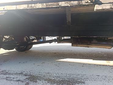 sprinter 413: Грузовой бортовой автомобиль Mercedes-Benz Sprinter (первого — 2