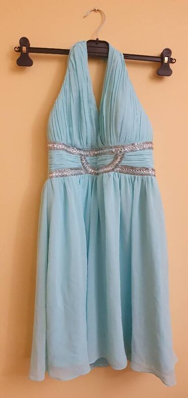 Haljine: Svečane i elegantne haljine u M veličini. Cena 700-1500din. Pošaljite — 7