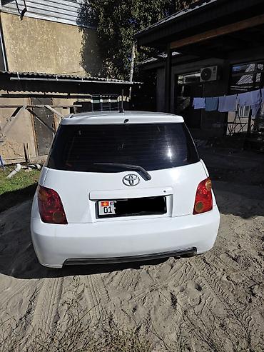 трещины: Toyota Ist: 2002 г., 1.3 л, Автомат, Бензин, Хэтчбэк — 2