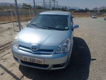 Toyota: Toyota Corolla Verso: 2004 г., 1.8 л, Робот, Бензин, Универсал