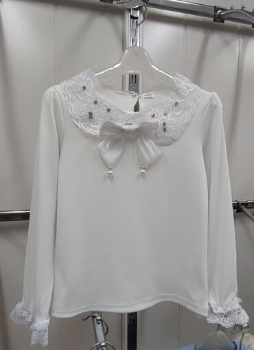 белая блуза: Блузка