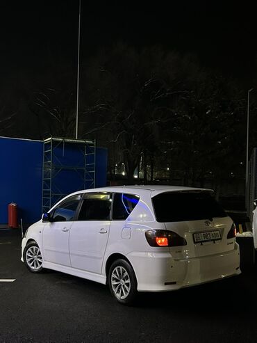 Toyota: Toyota Ipsum: 2004 г., 2.4 л, Газ, Минивэн — 3