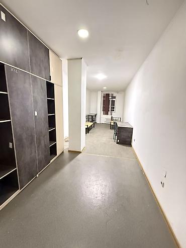 Бөлмөлөрдү ижарага берүү: 32 м², Жарым -жартылай эмереги бар — 4