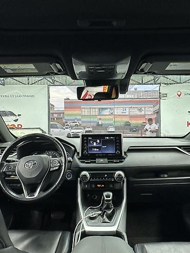 ev: Toyota RAV4: 2019 г., Гибрид, Кроссовер — 4