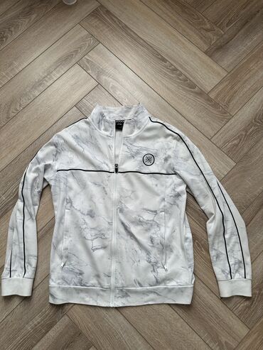 Спортивные костюмы: Lining Wade оригинал кофта 
1350
Размер м
8/10 состояние