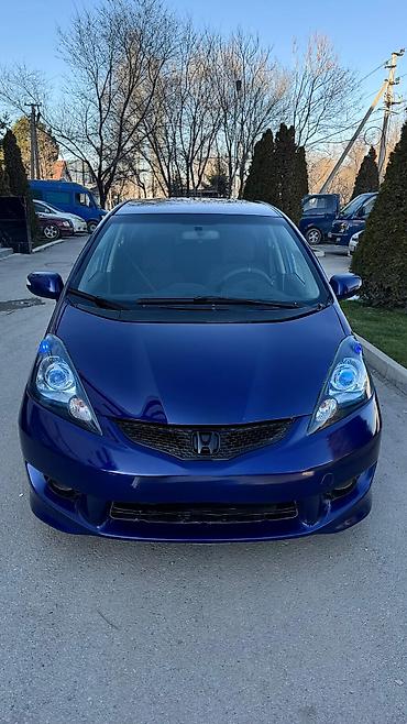 Honda: Honda Fit: 2009 г., 1.5 л, Вариатор, Бензин, Хэтчбэк — 9