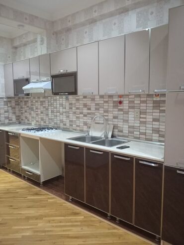 Mətbəx mebeli: *Gözel*⁹⁷⁹⁶ *Metbex mebeli* Eni 4m10sm qiymet *550azn* yaxşı
