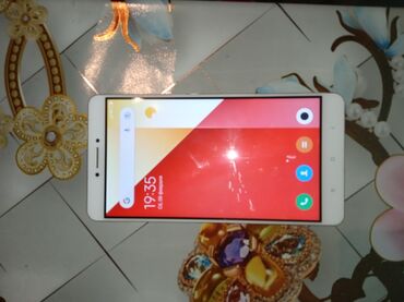 Redmi: Redmi, Redmi Note 5, Б/у, 64 ГБ, цвет - Белый, 1 SIM, 2 SIM